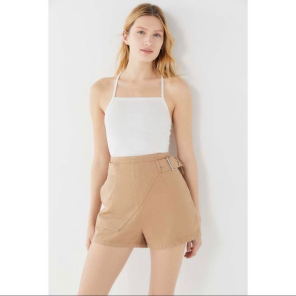 Uo High Rise Belted Shorts 